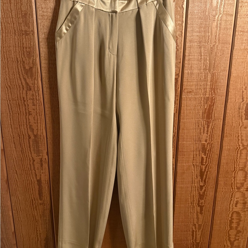 St.John Evening Women's Pants     100% Silk size 12